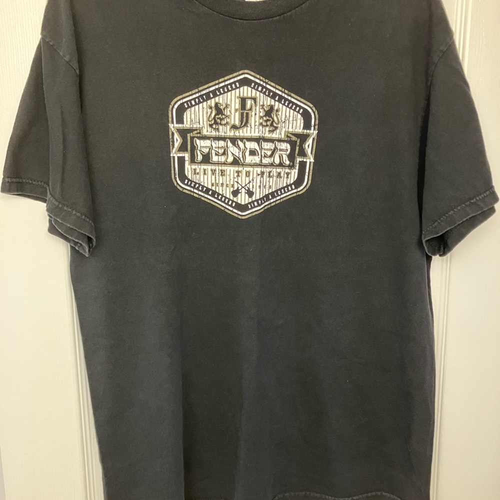 Fender Guitar Men's Graphic Tee